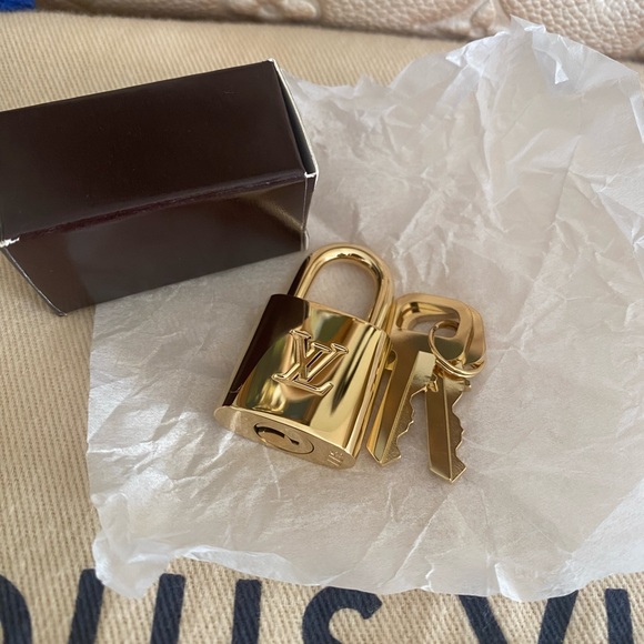 ❌SOLD!!❌ NEW Louis Vuitton speedy Bandouliere 20 beige clair - Picture 4 of 11